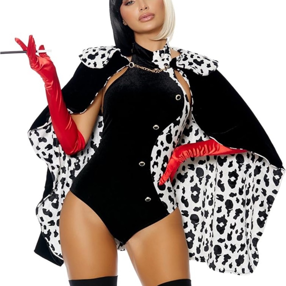 Super Stylish Cruella DeVil Costume-M (8/10) cape, one piece, gloves & cigar